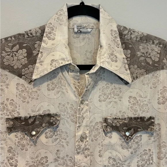 Vintage JCPenney Western Cream and Brown Floral Button Down Shirt - Picture 2 of 8